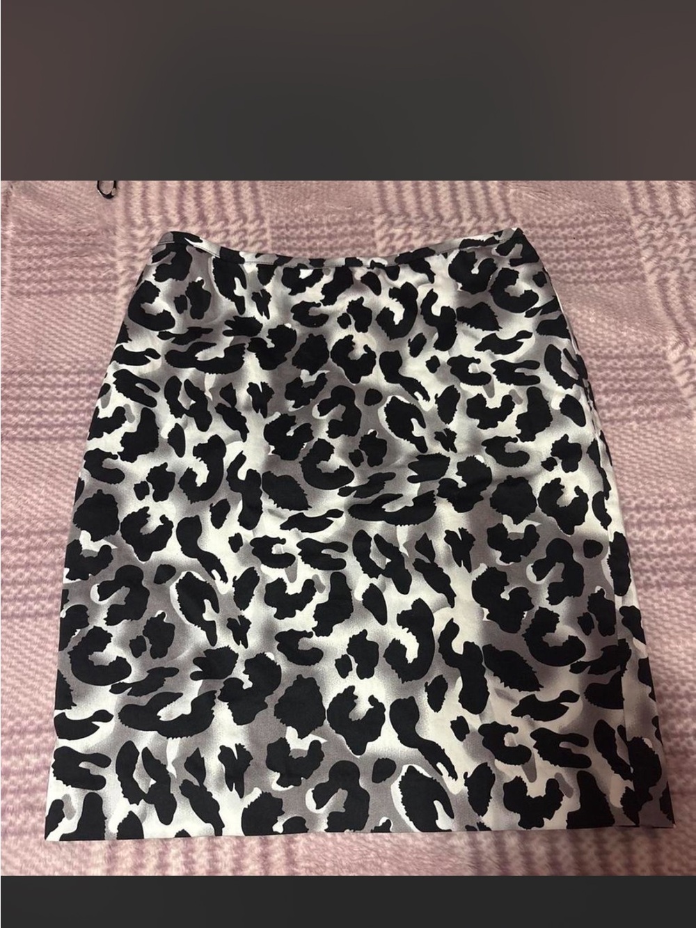 Cache Black and White Leopard-Print Pencil Skirt